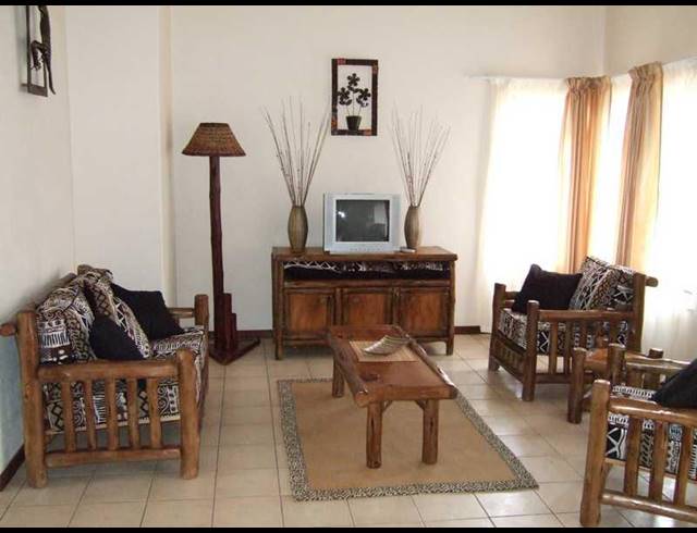 2 BEDROOM APARTMENT FOR SALE IN WHITE RIVER CENTRAL